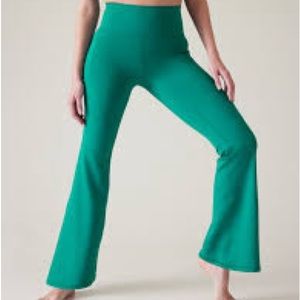 Athleta stash flare pant